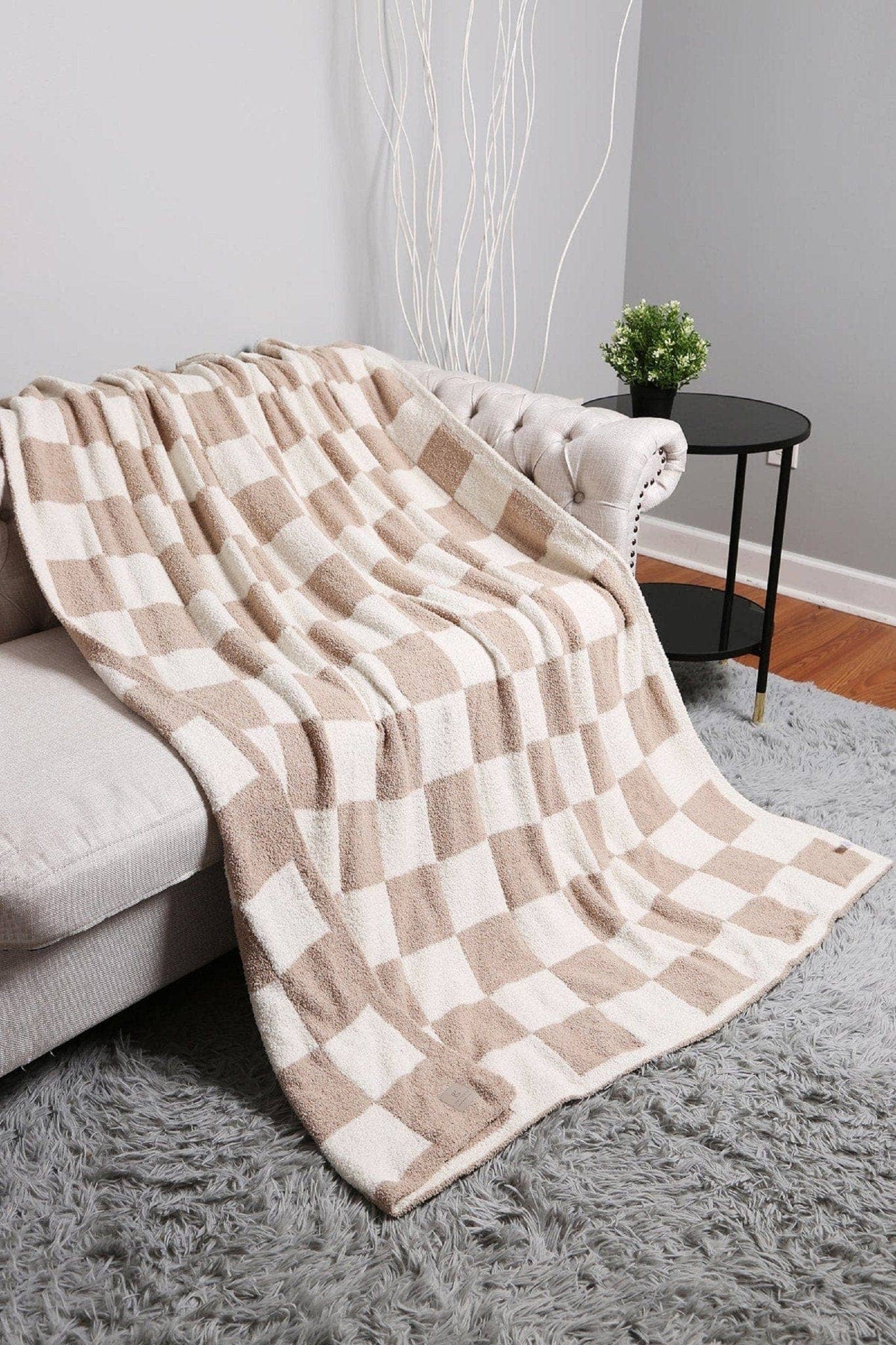 Super Lux Checkered Throw Blanket | Gray