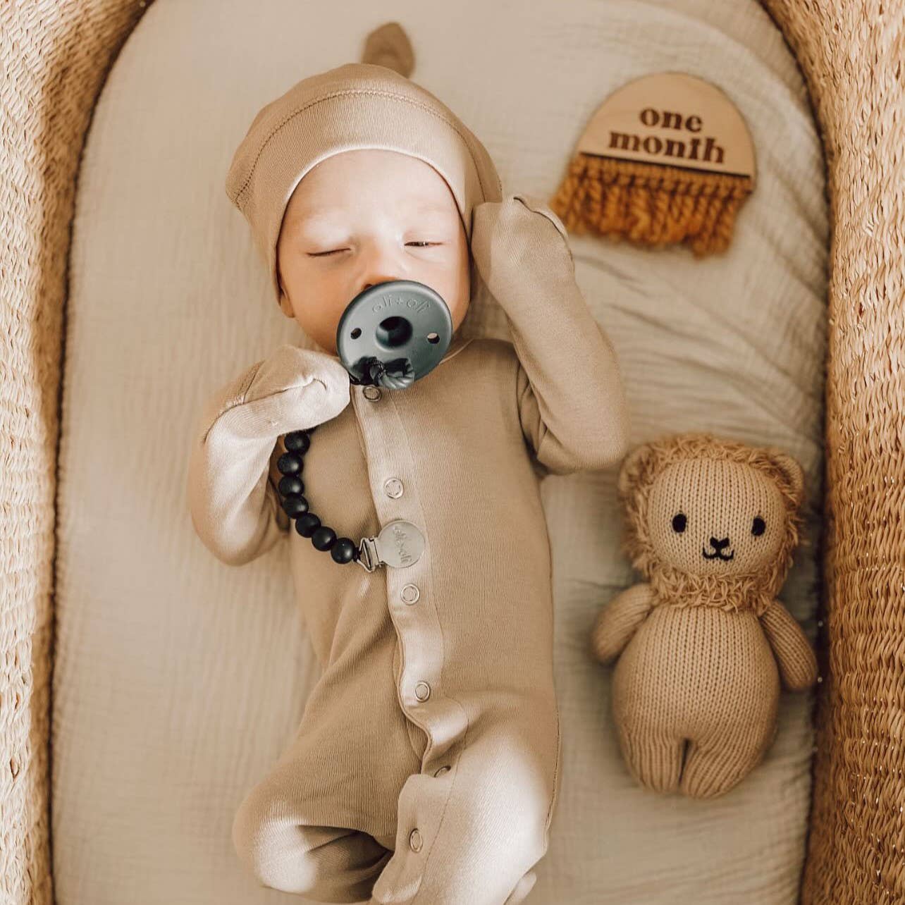 Pacifier Set Round | Iron + Sky