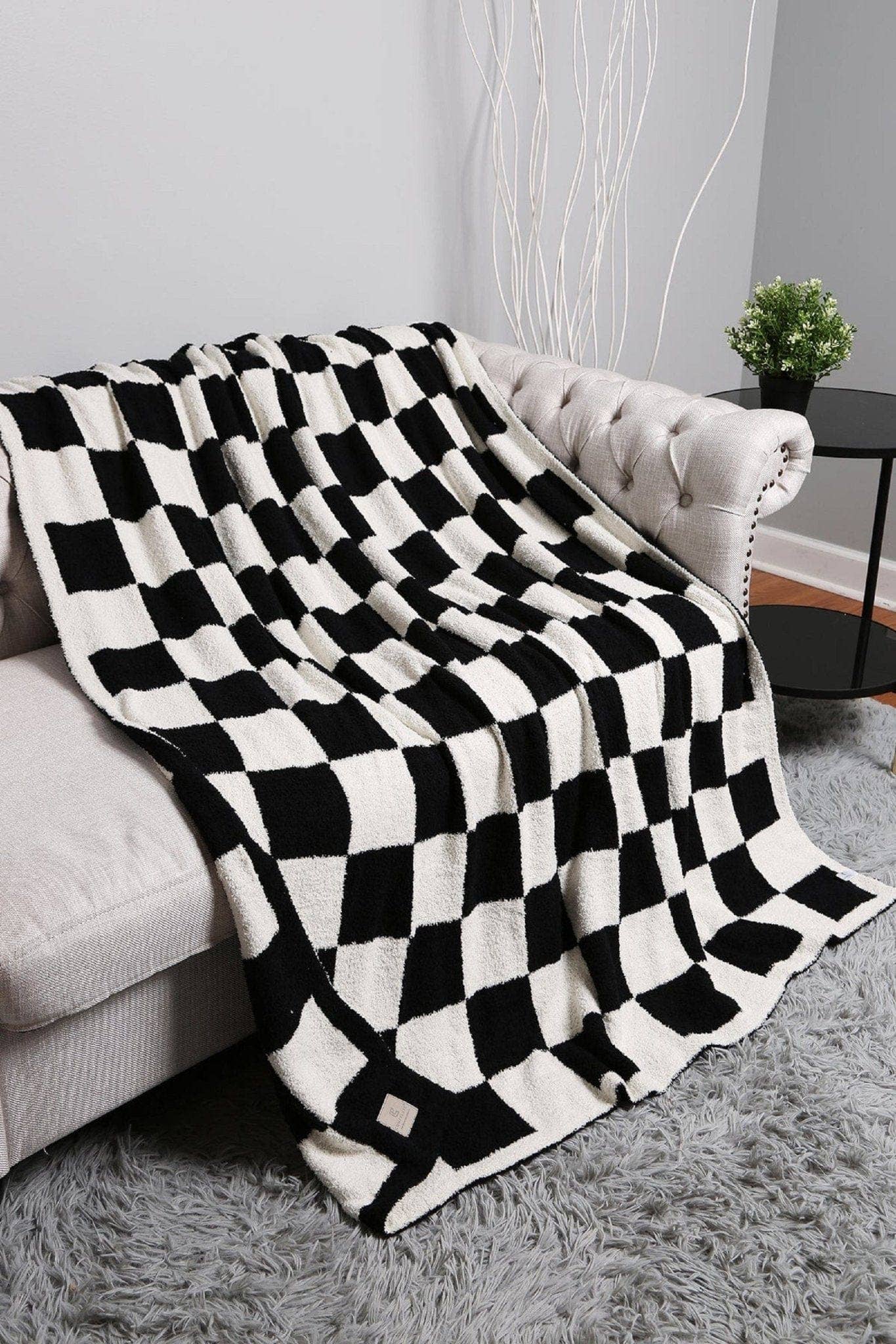 Super Lux Checkered Throw Blanket | Gray