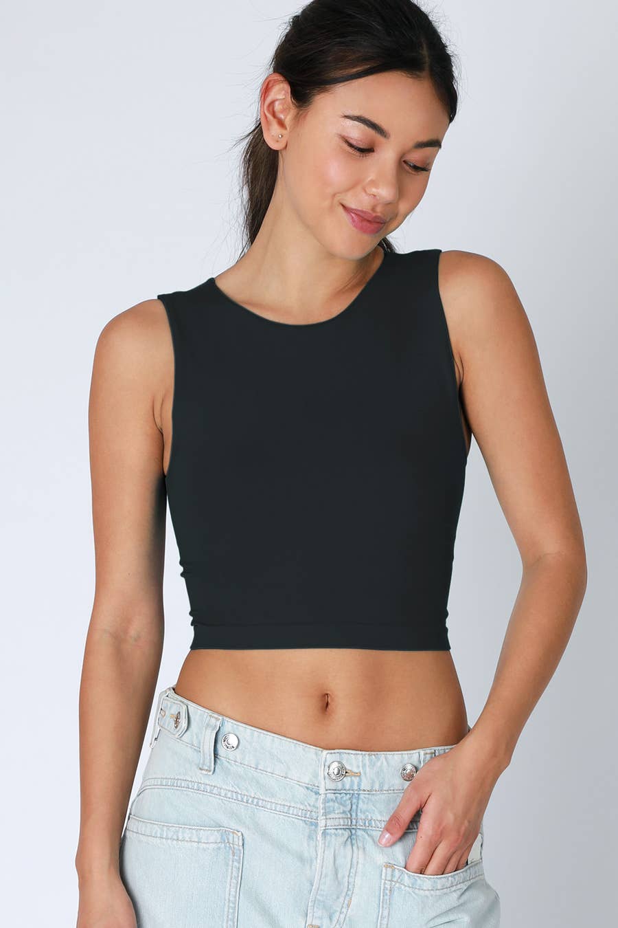 Clean Line Crew Neck Crop Top | Black