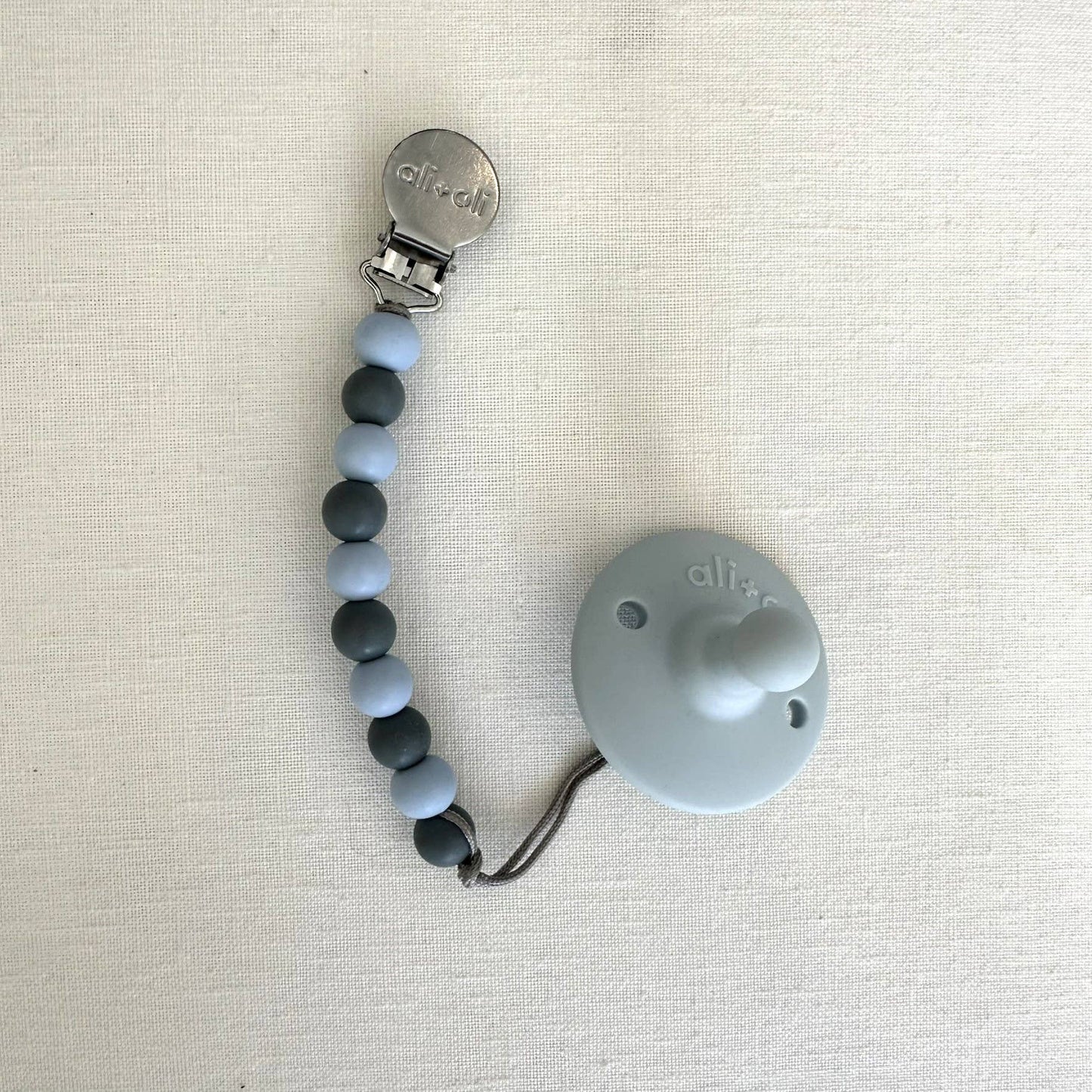 Ali+Oli Silicone Pacifier Clip | Iron