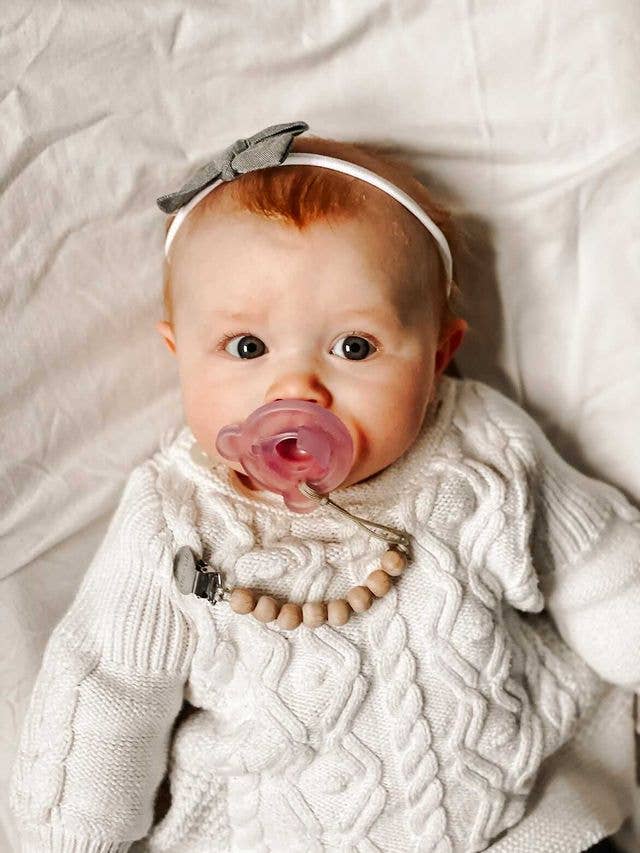 Ali+Oli Silicone Pacifier Clip | Beech Wood