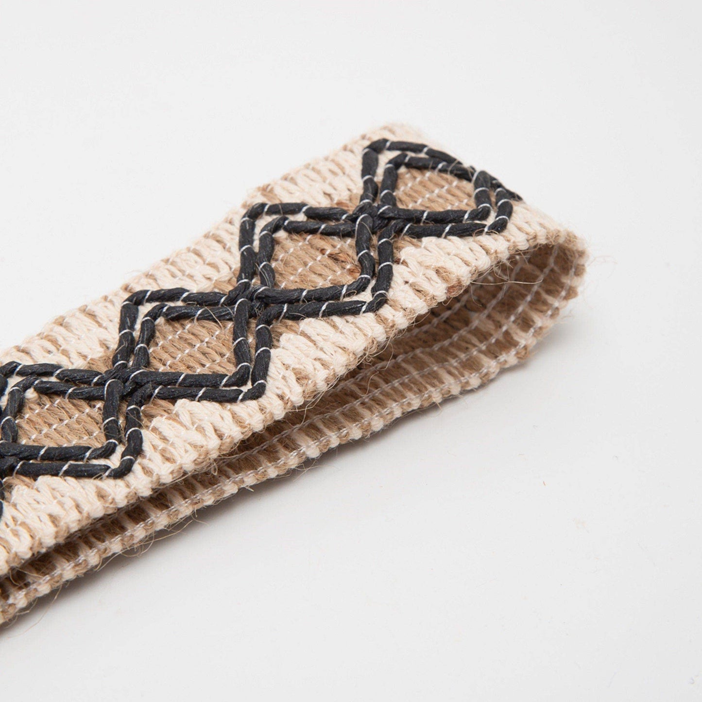 Wave Pattern Straw Wristband/Key Chain | Beige White