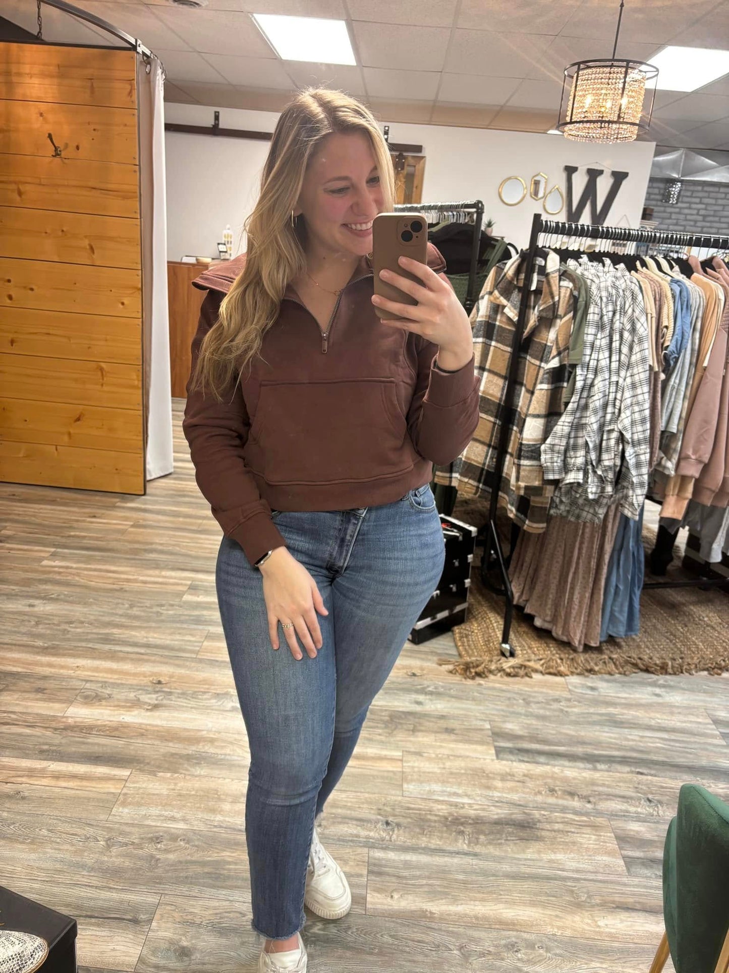 The Maeve Quarter Zip Pullover - Auburn